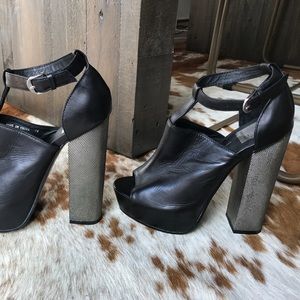 Dolce vita heels size 7, worn 2-3 times